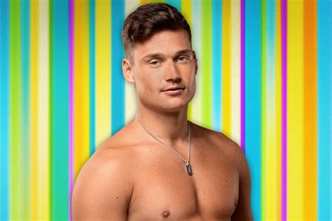 aaronsimpson8|aaron love island instagram.